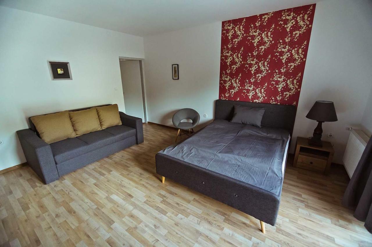 Koi Apartman Балатональмаді Екстер'єр фото