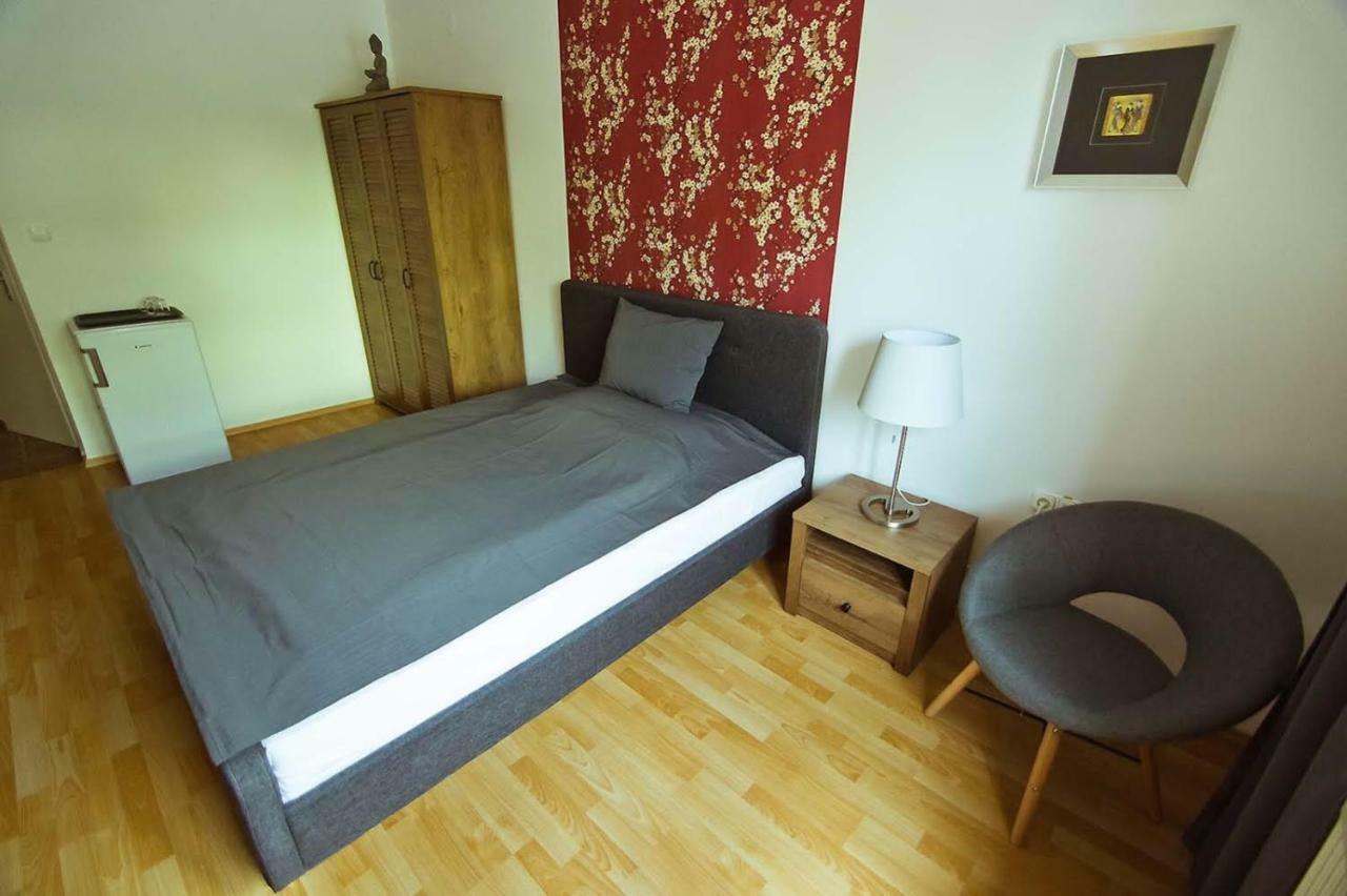 Koi Apartman Балатональмаді Екстер'єр фото